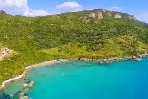 &Pi;&alpha;&rho;&alpha;&lambda;ί&alpha; &Pi;&rho;&alpha;&pi;&alpha;&mu;ά&lambda;&iota; &mu;&epsilon; &gamma;&alpha;&lambda;&alpha;&zeta;&omicron;&pi;&rho;ά&sigma;&iota;&nu;&alpha; &nu;&epsilon;&rho;ά &kappa;&alpha;&iota; &kappa;&alpha;&tau;&alpha;&pi;&rho;ά&sigma;&iota;&nu;&omicron; &phi;&upsilon;&sigma;&iota;&kappa;ό &tau;&omicron;&pi;ί&omicron; &sigma;&tau;&eta;&nu; &Pi;έ&rho;&delta;&iota;&kappa;&alpha; &Theta;&epsilon;&sigma;&pi;&rho;&omega;&tau;ί&alpha;&sigmaf;.
